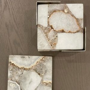 ZODAX  CRETE AGATE COASTERS ON METAL TRAY TAUPE/WHITE - SET OF 4  - NEW IN BOX